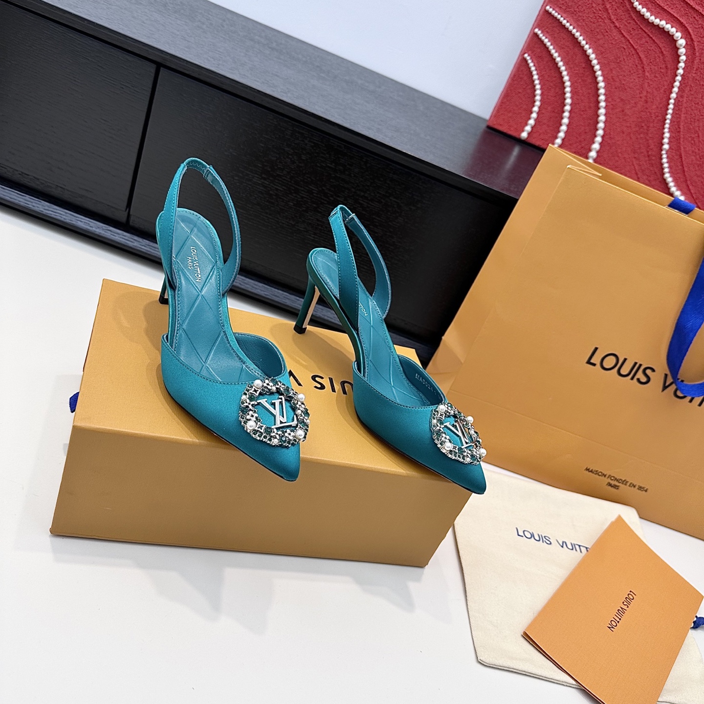 Women's high heels